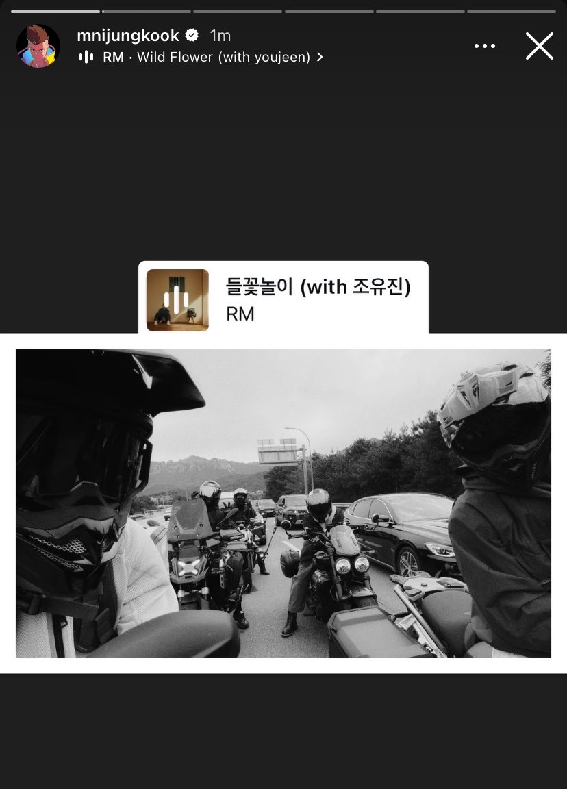 jeonIves's tweet photo. JUNGKOOK?? https://t.co/Pcp1iib2rR