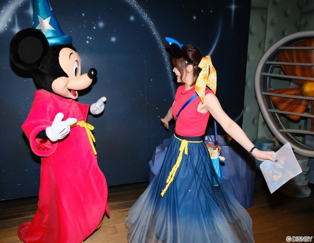 maple_flowers_'s tweet photo. 久しぶりにディズニーランドに行ってきたー♫
弟子くんコーデで会えてとっても嬉しかったー♡
次はいつ行けるかな？♫ https://t.co/XRoGraezTN
