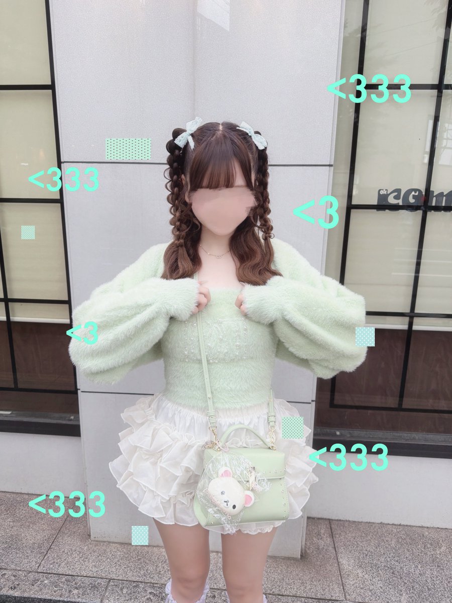 sakibon69's tweet photo. バズってるDarichニットで緑推しコーデ💚 スカートはSHEIN！ Meituのテンプレートつかってさくっと加工してみた（՞>⩊<՞） https://t.co/92tSaHfgi5