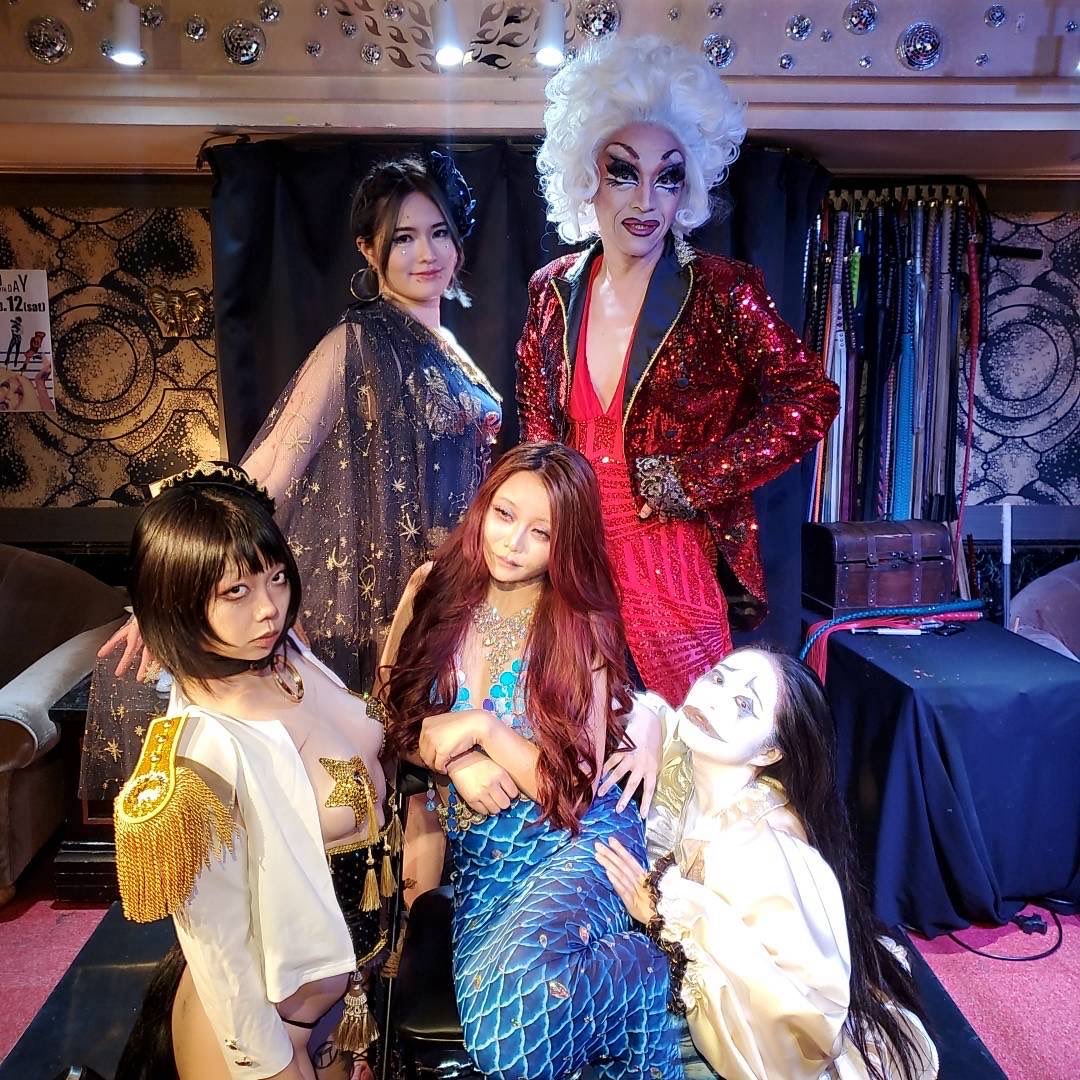 barbara_kyoto's tweet photo. 今夜のバルバラ❤️

今夜も9月組Birthday Night Day2.

今宵のバルバラはサーカス🎪でございます。

ゲスト
【フランソワ・アルデンテ】様お迎えしております。

9月組の努力の結晶をその目に焼き付けにいらしてください💖

また、本日は満員御礼となっております。

お楽しみに✨ https://t.co/WlDVmpF47u