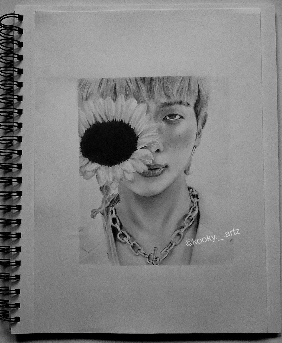 bunnyboozazzy's tweet photo. Throwback to when I struggled so much to draw this reference, quit, then tried again and got it right ππ
#HappyBirthdayNamjoon
#btsartwork https://t.co/6i86hA36KC