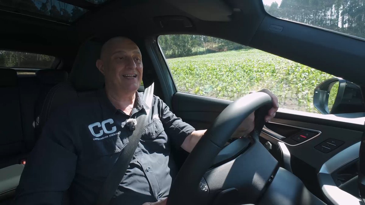 CCubicos's tweet photo. Este domingo en #CCubicos433, @FerGomezBlanco viajará a Asturias para conocer al nuevo @audispain Q4 e-tron 🇩🇪. El SUV eléctrico ⚡ alemán llega con un diseño mejorado y con una autonomía cercana a los 600 km 🔋.

A partir de las 9:45 en @antena3com 📺
@puntalproduc https://t.co/cAWUwBRlbM