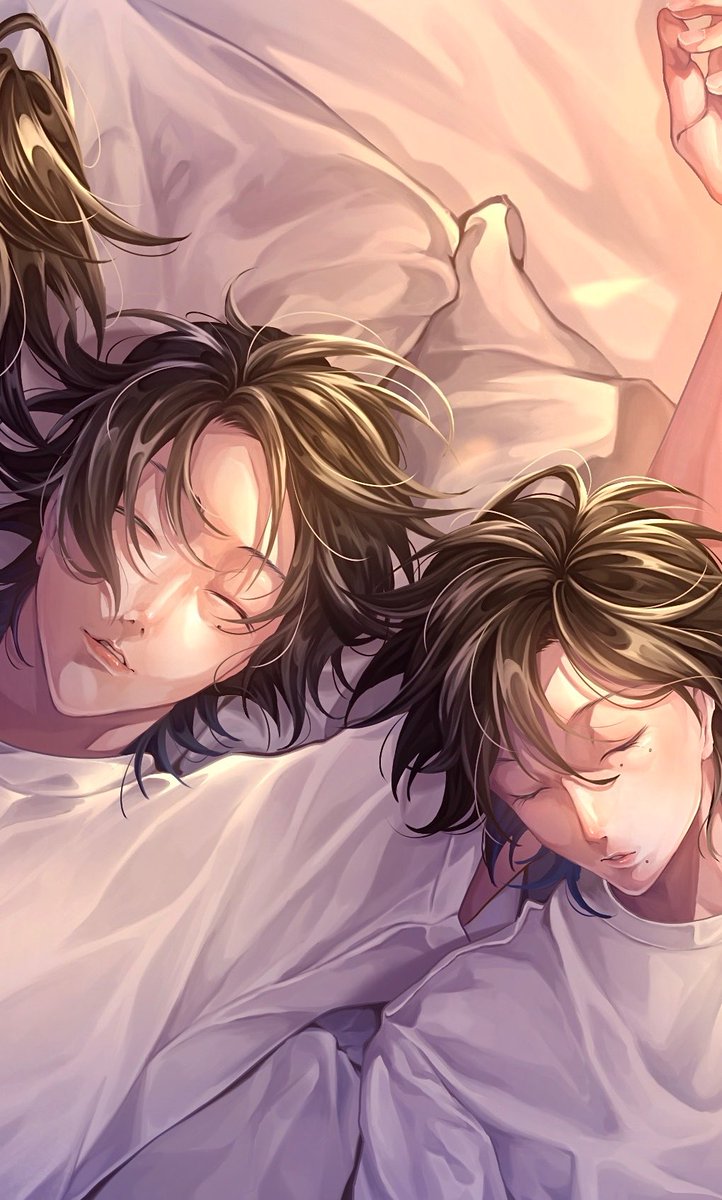 katakorisindoi1's tweet photo. 眠る巨大バス夕一ブ□スが出現 https://t.co/QoFeM3f6gn