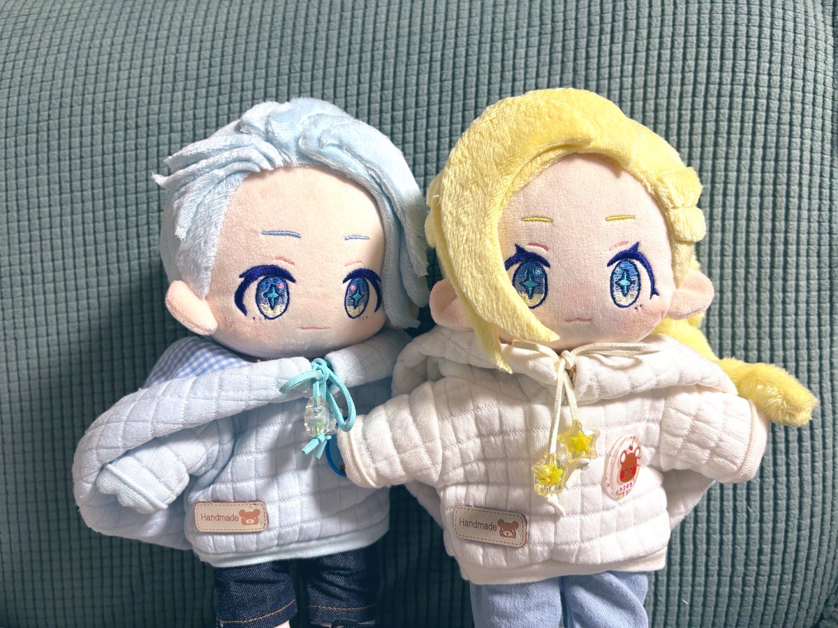 nonbiri_RPG's tweet photo. ライブみれなかったのでアーカイブをお二人のぬいと一緒にみる…！
（これがやりたかった） https://t.co/RSoUdOEDic