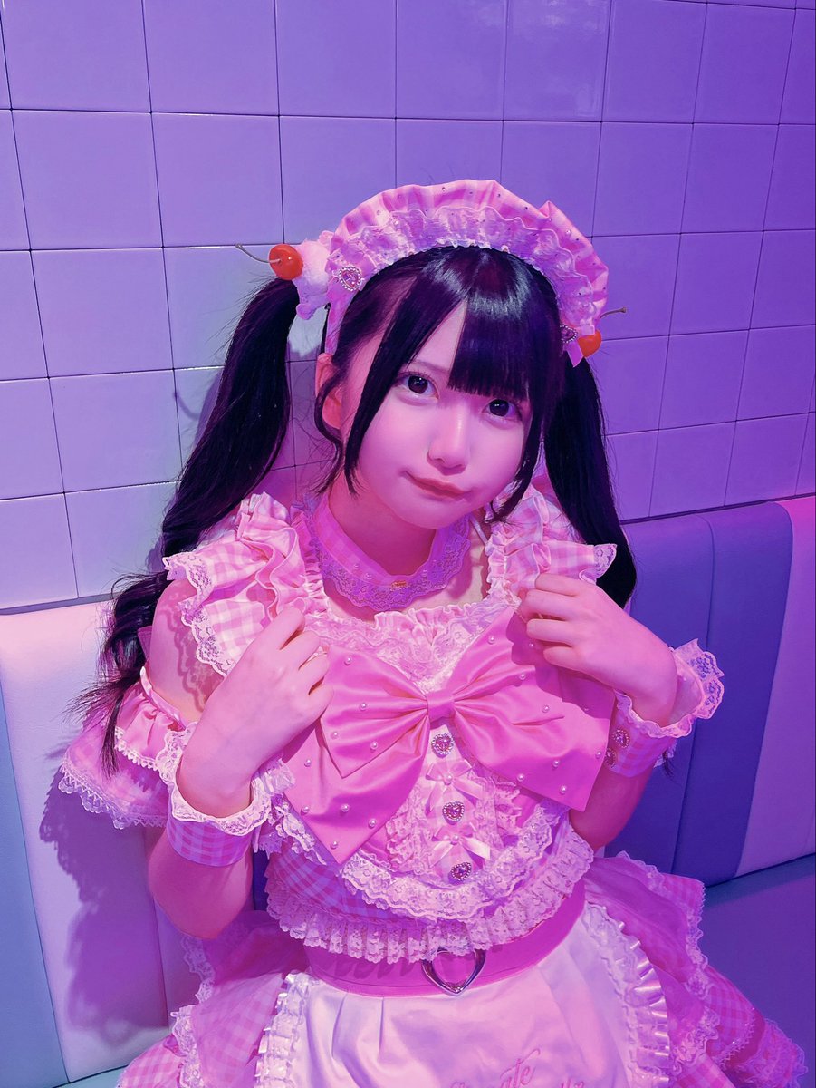 nenne5_chan's tweet photo. あるてぃめっとうぉんちゅー(@ul_tyou_dinner )さんのレセプションにお邪魔させていただきました！(՞ o̴̶̷̤  ̫ o̴̶̷̤ ՞)

内装も衣装も小物までかわいくて素敵でした😻
ドーナツとか貰っちゃった🙈ありがとうございました꒰ᐢɞ̴̶̷ ·̫ ɞ̴̶̷ᐢ꒱♡ https://t.co/w0JMKX3K7P