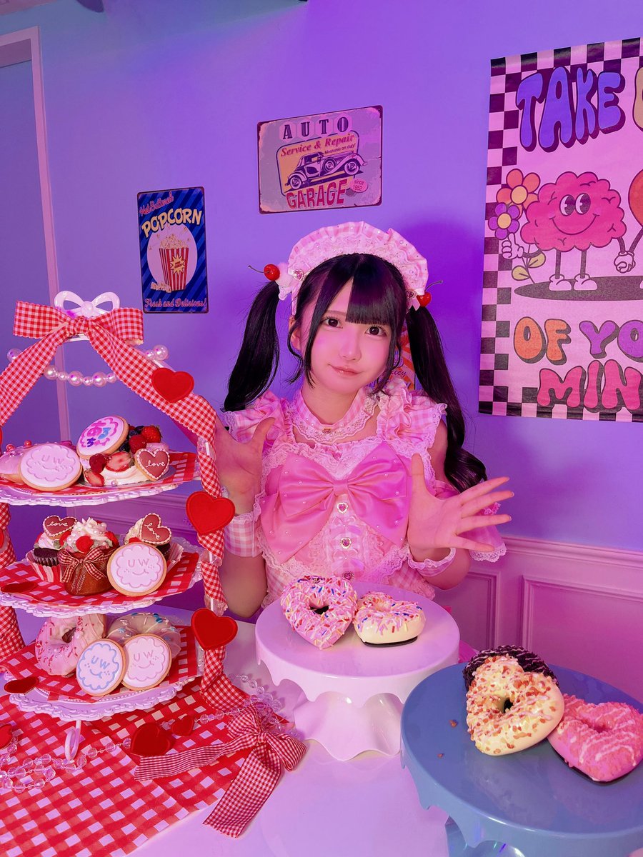 nenne5_chan's tweet photo. あるてぃめっとうぉんちゅー(@ul_tyou_dinner )さんのレセプションにお邪魔させていただきました！(՞ o̴̶̷̤  ̫ o̴̶̷̤ ՞)

内装も衣装も小物までかわいくて素敵でした😻
ドーナツとか貰っちゃった🙈ありがとうございました꒰ᐢɞ̴̶̷ ·̫ ɞ̴̶̷ᐢ꒱♡ https://t.co/w0JMKX3K7P