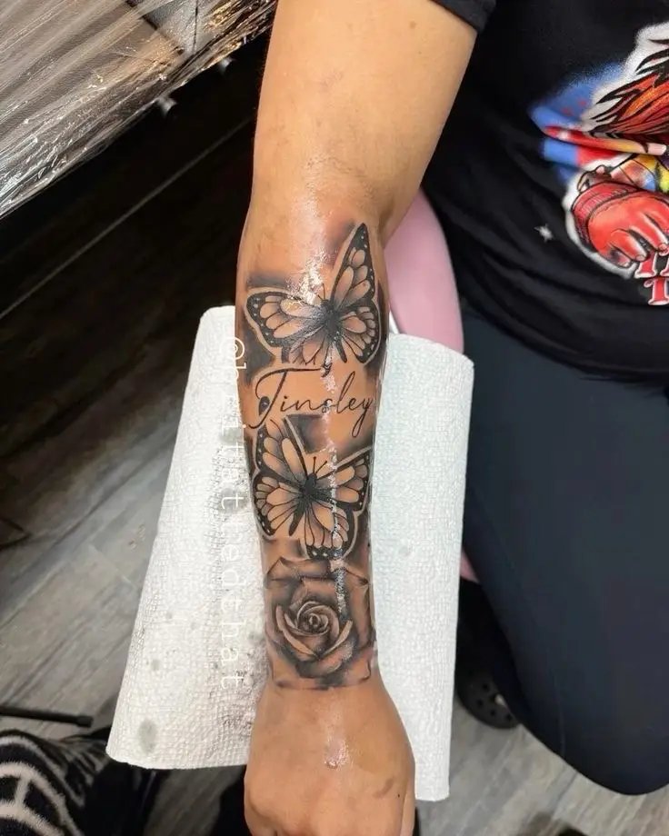 Miramonroe54's tweet photo. Today’s work ✍️🖤 Another piece brought to life. #TattooArtist #TattooArtist #TattooArt #CustomTattoo #TattooDesign https://t.co/d9HA6q8dYR