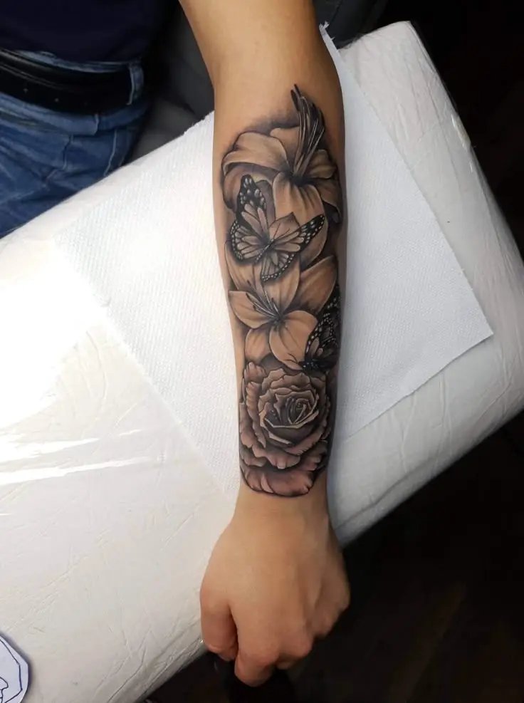 Miramonroe54's tweet photo. Today’s work ✍️🖤 Another piece brought to life. #TattooArtist #TattooArtist #TattooArt #CustomTattoo #TattooDesign https://t.co/d9HA6q8dYR
