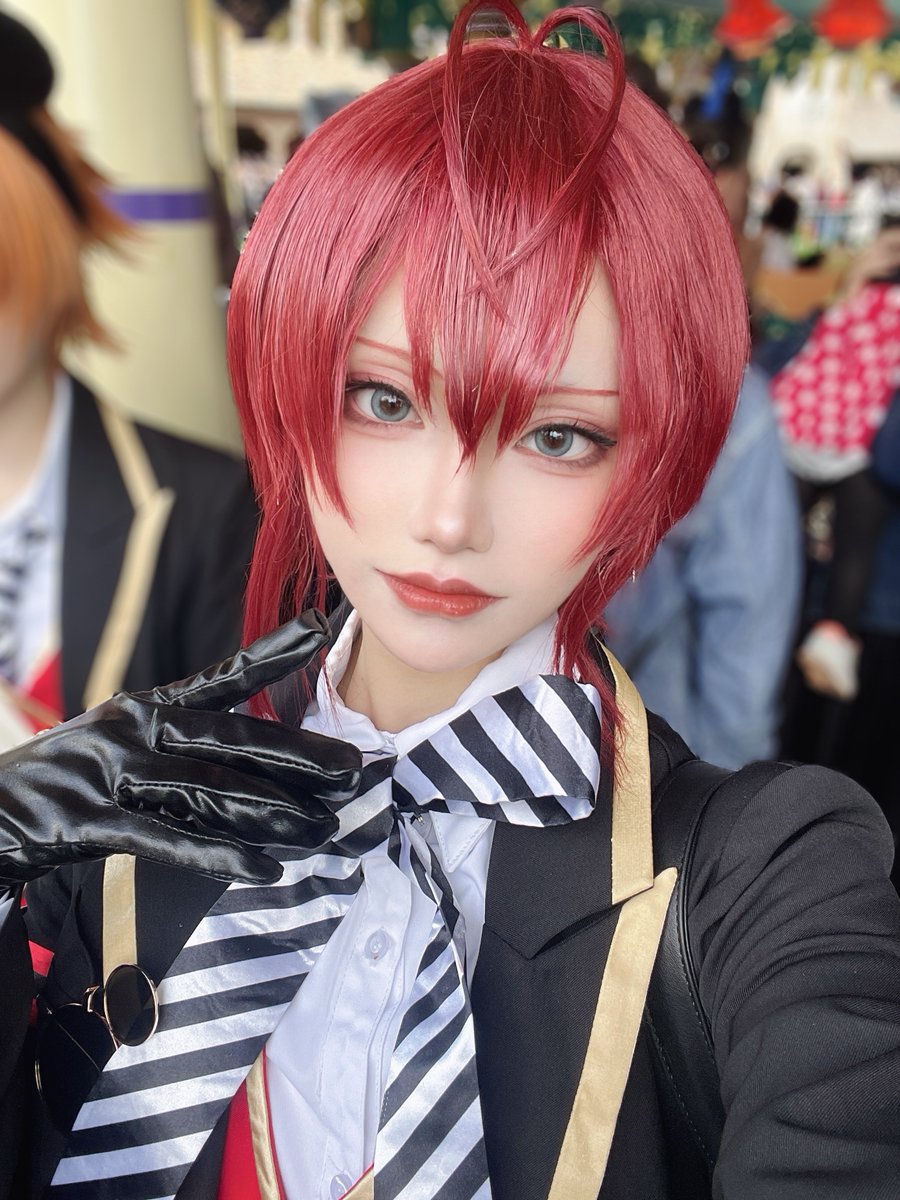 rite__kd's tweet photo. cos . twst

1年前の全く写真あげてない寮長 https://t.co/Tek7QXFlpQ