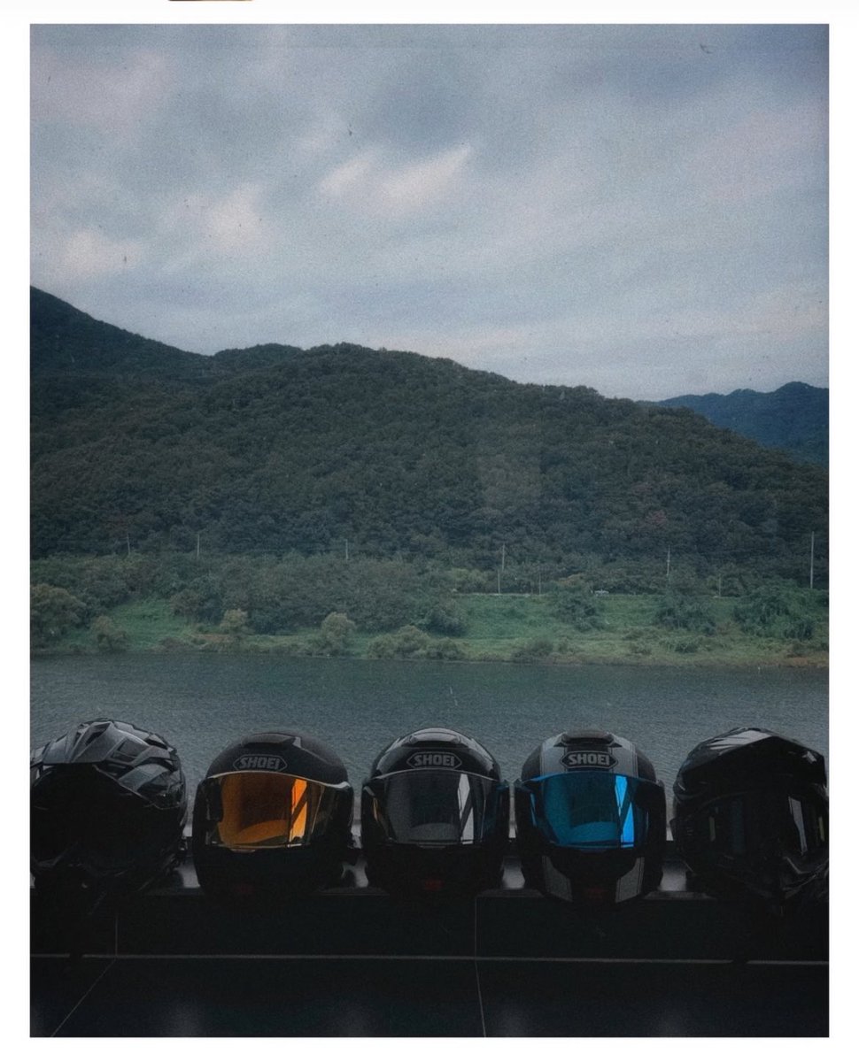 JeonJungkook_BR's tweet photo. Um dump do JK motoqueiro 🏍️ 🖤 https://t.co/tGpmyRgs6v
