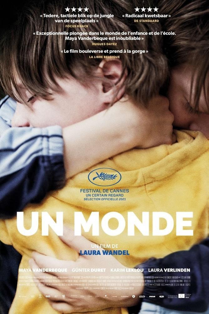 TweetsdeCine1's tweet photo. #ParecidosRazonables los carteles de Un pequeño mundo /  Un monde (2021)  de Laura Wandel y el de Toni Erdmann (2016) de Maren Ade https://t.co/2qBIYrLdqh