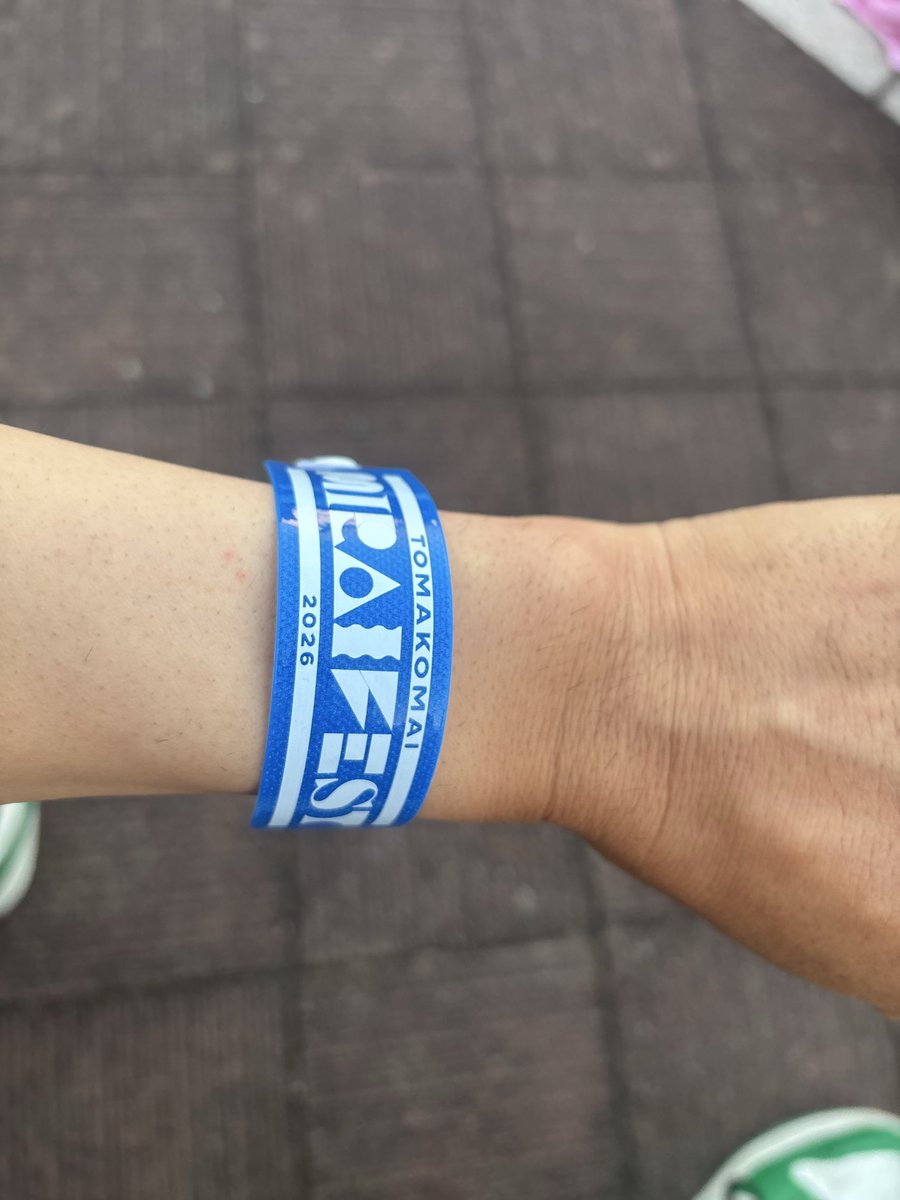 yasu_gazerock's tweet photo. 楽しかったー！

1日目終わりましたー！

最後まで持たなかったけど最高でした！

アニソンは最強だし、アイドルのライブも全然知らないのにノリノリではしゃいじゃった(/// ^///)

明日は待ちに待ったSUGIZOさんのステージだぁ！！！

#TMF2026
#LUNASEA
#SGZ
#SUGIZO
#SLAVE https://t.co/oCbYJNc8hZ