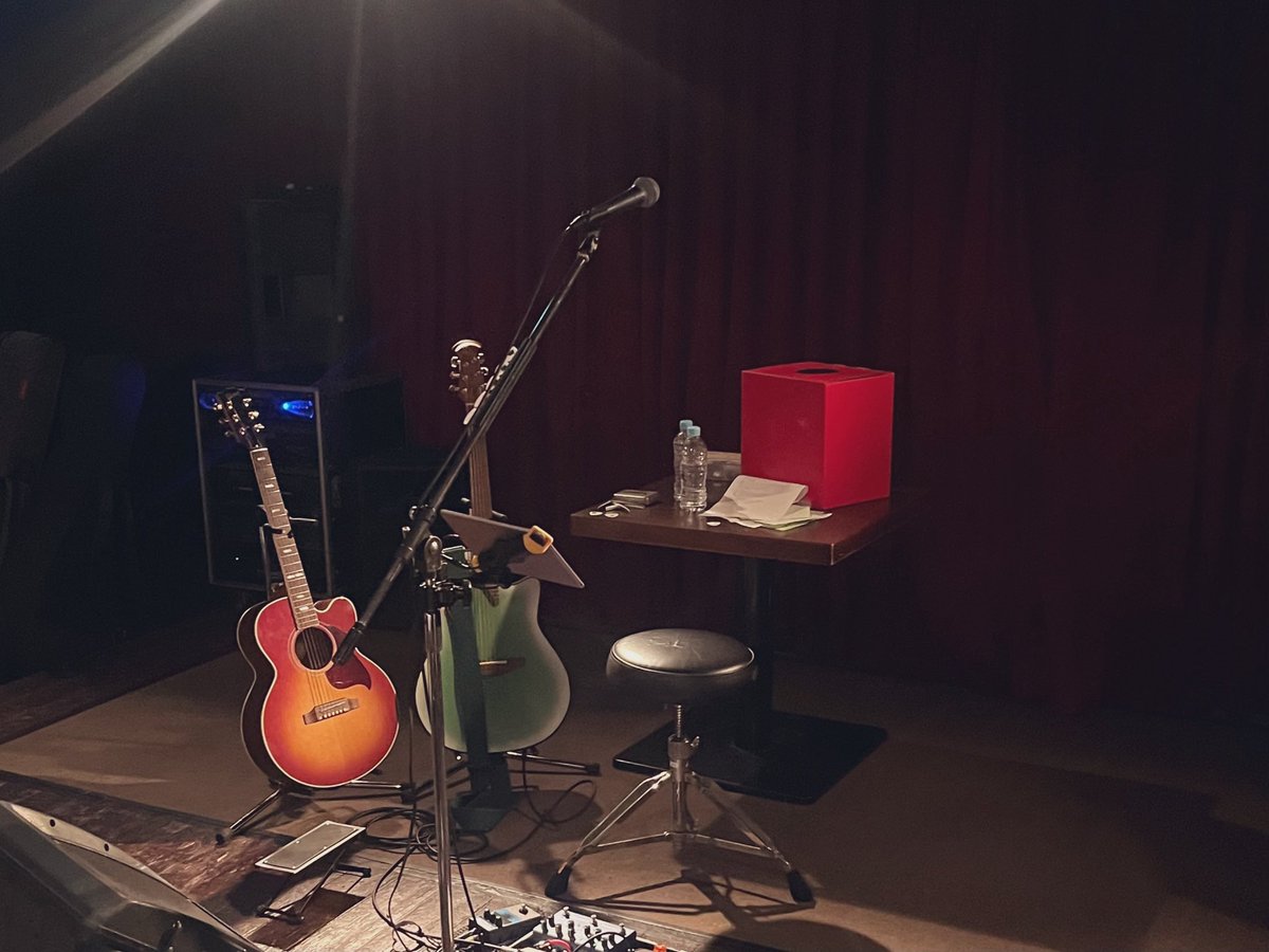 tatasachi's tweet photo. 24歳の崎山くんのファンクラブイベント行ってきた！
曲はもちろん、MC、というかおしゃべり多めで楽しかった😂
低気圧の歌に共感し、テンポが決まってない新曲がとても気になる。
アクキーも買って（一応ネタバレ防止でモザイク、、必要？）大満足でした🙆‍♀️✨
明日も行きたかったな〜
#崎山蒼志 https://t.co/SxQzanKfh3