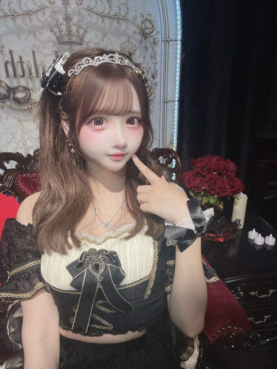 _emaneko's tweet photo. 髪切ってハーフツインした！どうかな？♥
#コンカフェ嬢  #自撮り界隈 #地下アイドル https://t.co/OKea4tbSWM