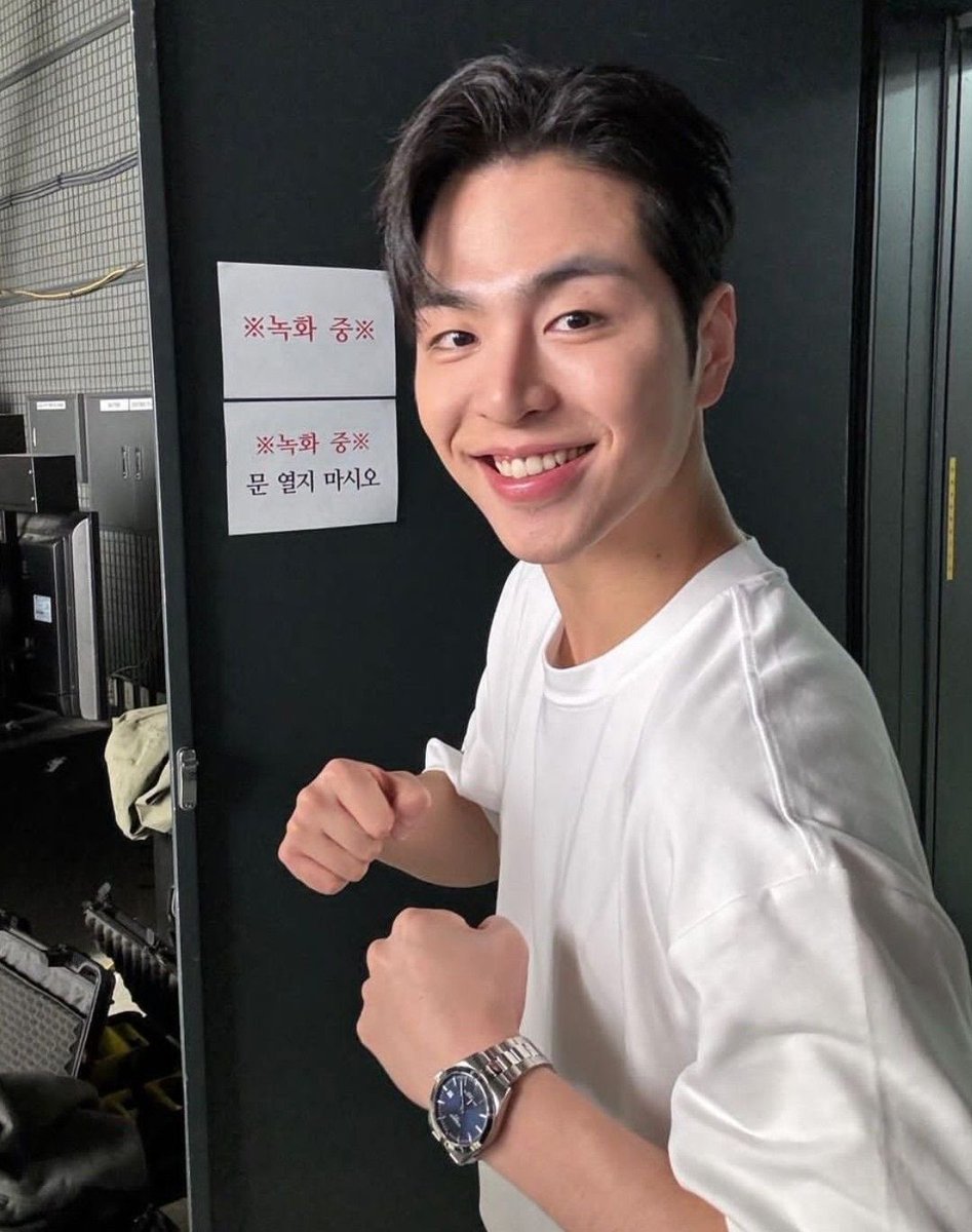 03_aldiql's tweet photo. D-516❤️ https://t.co/pphPGt7gZK