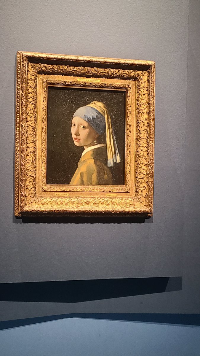 _ayuchama's tweet photo. 青いターバンの少女に逢いに。
#フェルメール展
#フェルメール 
#真珠の耳飾り https://t.co/joeFkTb4Ah