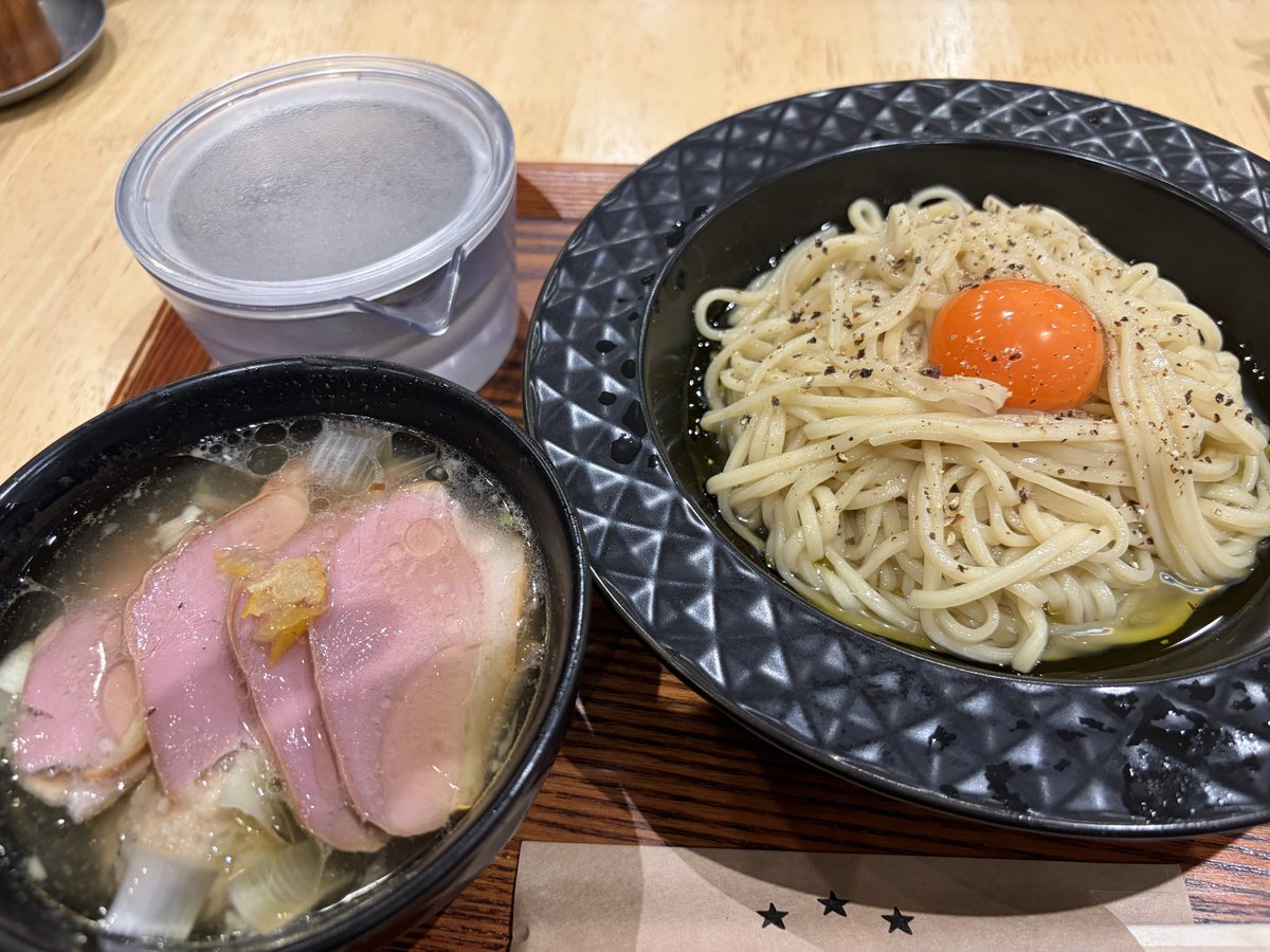 masa96917's tweet photo. 家に帰る前に月イチの行きつけの
お店でディナーしてきました！ https://t.co/GwWff8DeRJ