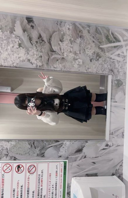 AR07540991's tweet photo. さみしいずっーとひとり https://t.co/xy62MK5hD6
