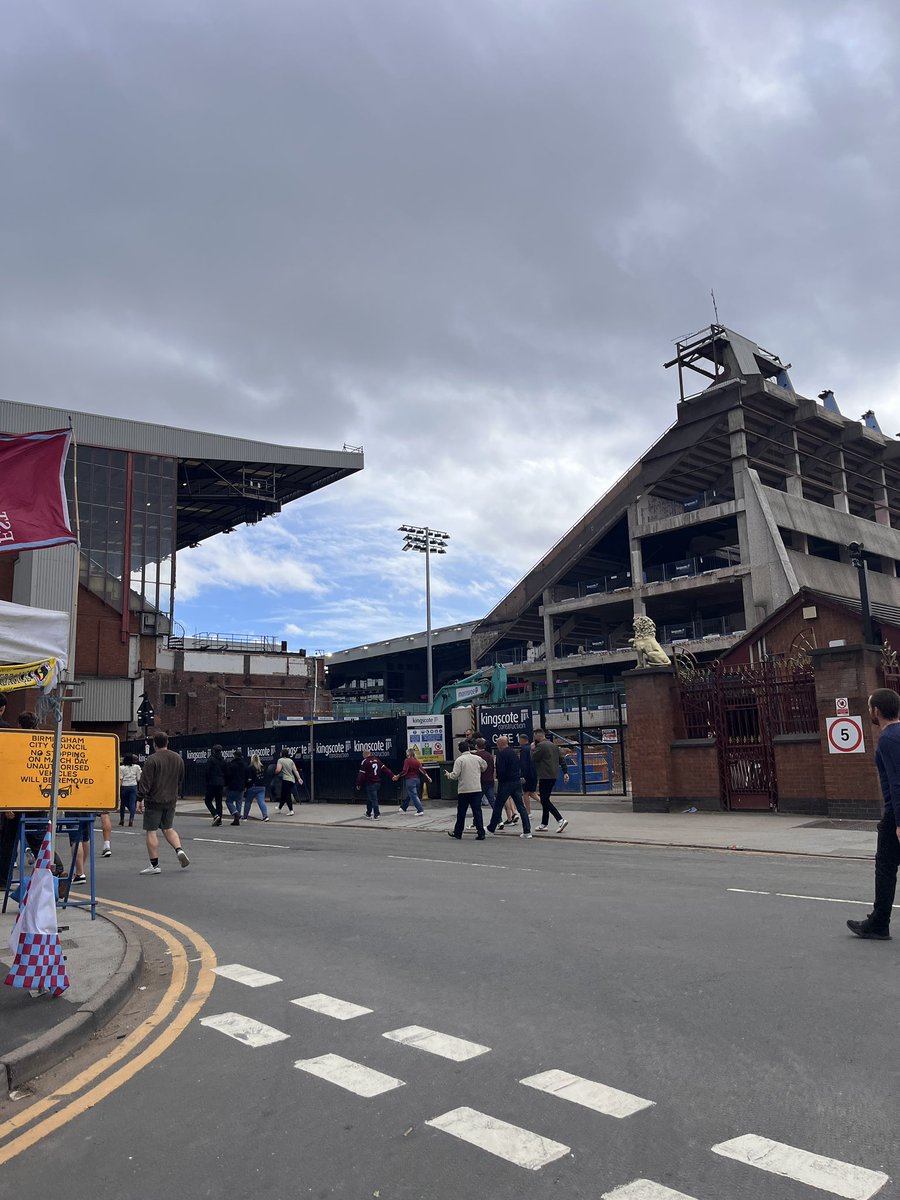 DavidMarples's tweet photo. Had a huge serving of demolished stands these last two days….
…a little bit traumatised to be honest… https://t.co/XMese87RP2