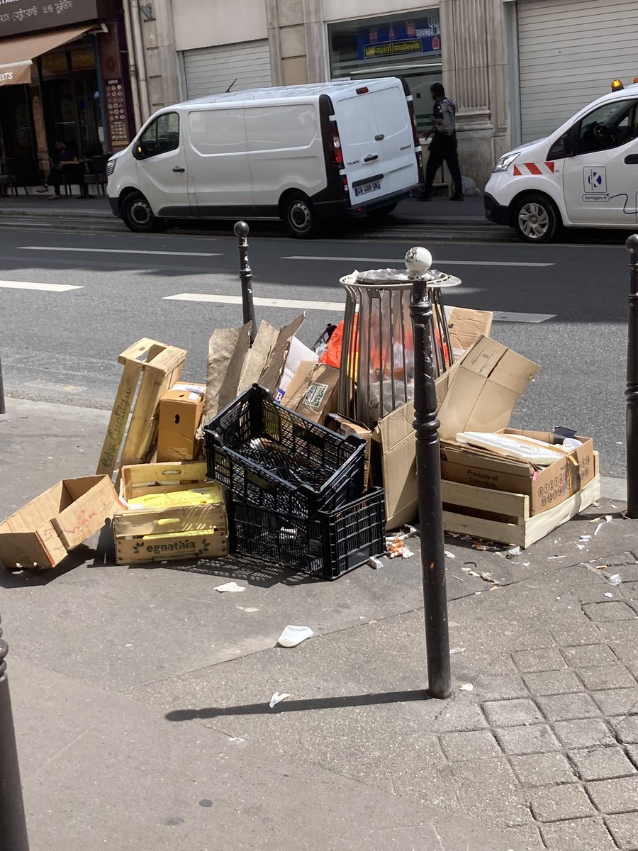 boris10eme's tweet photo. #paris10 #garedunord https://t.co/x4KQ2cOECN