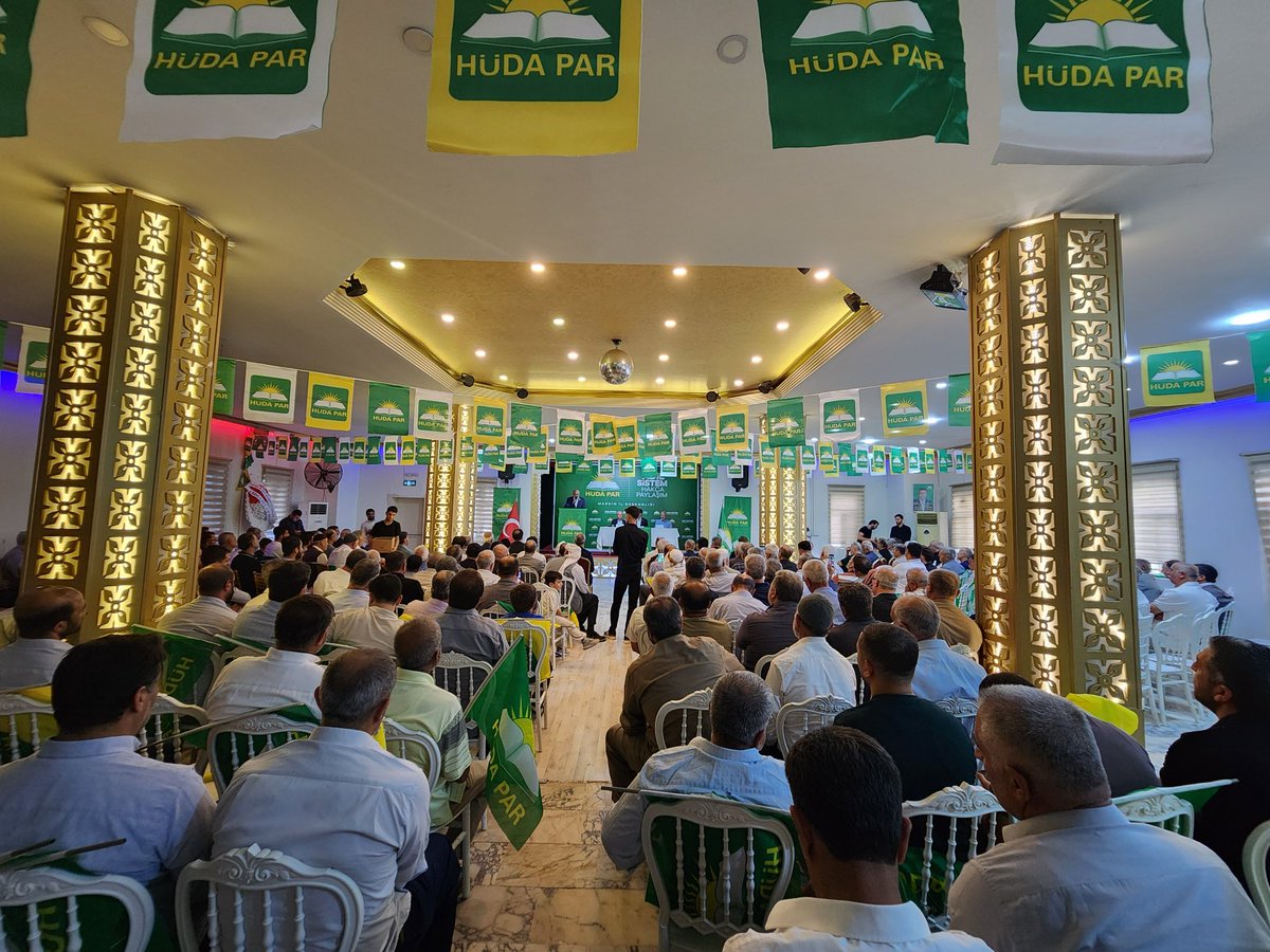 Ktepe_HurGenclk's tweet photo. Mardin İl Teşkilatımızın 5. Olağan Kongresini gerçekleştirdik.

Hür Gençlik Kızıltepe olarak; Görevi devreden İl Bşk Sn İsmail Çevik ve yönetimine teşekkür ediyor, İl Başkanlığımıza yeni seçilen Abdulaziz Önen'e ve yeni yönetimine başarılar diliyoruz. https://t.co/AQTqsX6rvY