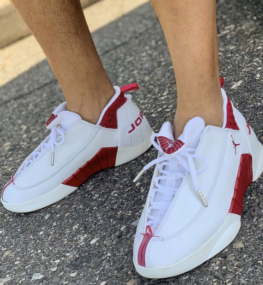 zSneakerHeadz's tweet photo. Would y’all like to see some OG Air Jordan 15 colorways return?! 😍🙋🏽‍♂️ https://t.co/BAAarlkK7T