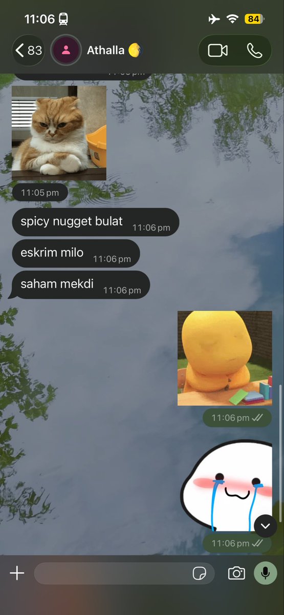 ai_izzati's tweet photo. gweh disuruh beli saham mekdi sama pacar ku yang cantik, bingung sekali gimana ngasihnya 😅🤤 https://t.co/EeCrrw6HhQ