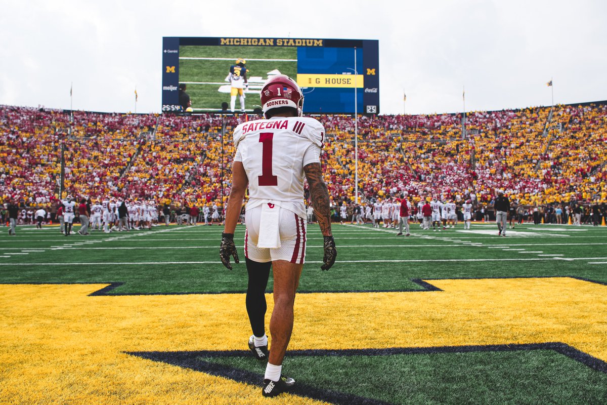 OU_Football's tweet photo. Sooner Nation. That is all. https://t.co/NBpf0i54yZ