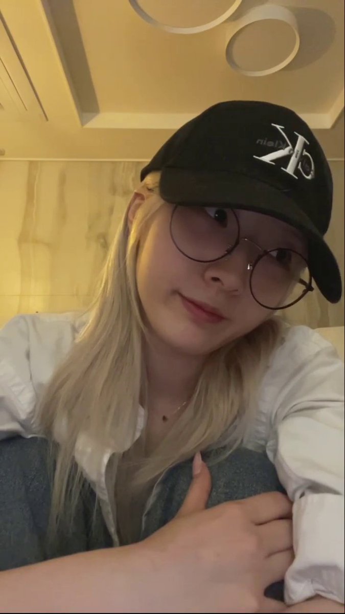 haseulface's tweet photo. https://t.co/9ybzu2MThX