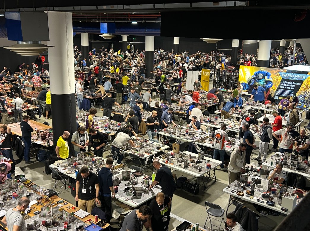 Bestmarmotte's tweet photo. La Paris Wargame Expo 2 revient 17/18 octobre avec moults events : 40K (solo/2v2/team/Narratif),AOS (solo, 2v2),Old World,Bloodbowl, kill team, horus heresy ! C'est au Paris event center et toutes les infos sont ici : https://t.co/Fx9Vr97hvr
P.S Je sais pas encore si j'y vais :) https://t.co/PloYV4zVSW