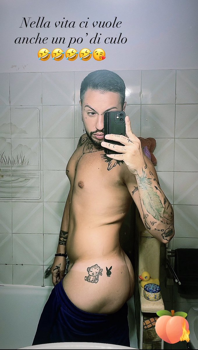 Poyson1994's tweet photo. Nella vita ci vuole anche un po’ di culo no ?? 🍑🍑🍑 #culo #🍑 #ragazzo #gay #hot #x https://t.co/Kr8mQ74Cii
