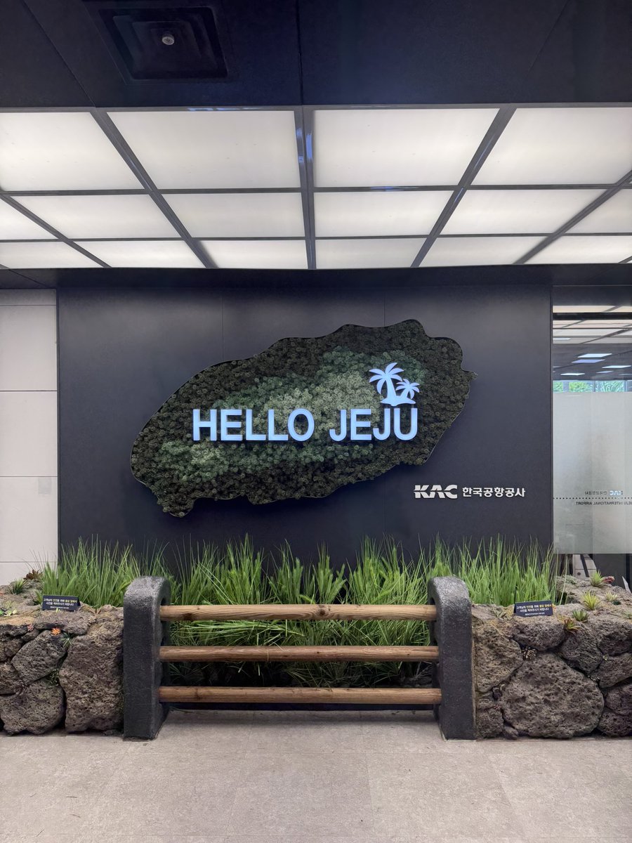 adijuliawan's tweet photo. Hello Jeju https://t.co/luJizz4WE5