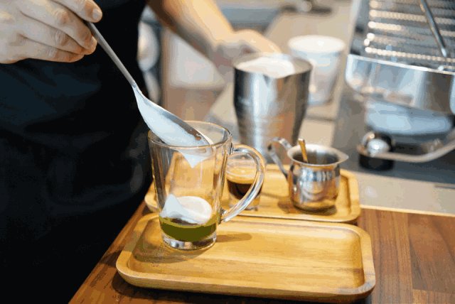 applt102827's tweet photo. Tried the new immersive cafe experience today! Sipping matcha while floating with digital art projections around me—this is how coffee should feel, not just drink. https://t.co/98KyuCes5K
