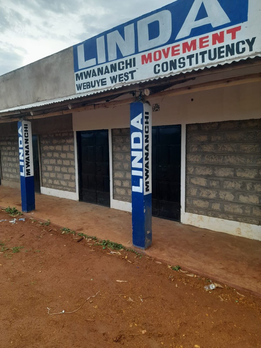 TaweMovement1's tweet photo. Mambo ni vulahi...Webuye west wako ndani! https://t.co/8jpCsslBlC