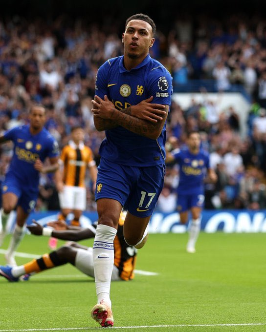 Missionqa's tweet photo. Honestly, this is not a good pair. When Morgan Rogers loses the ball, he leaves everything for Hato to suffer. This has happened in some of our previous games, which is why we conceded too much on the left wing.
To be called to play #CHEHULL https://t.co/0TzUzv3yfS
