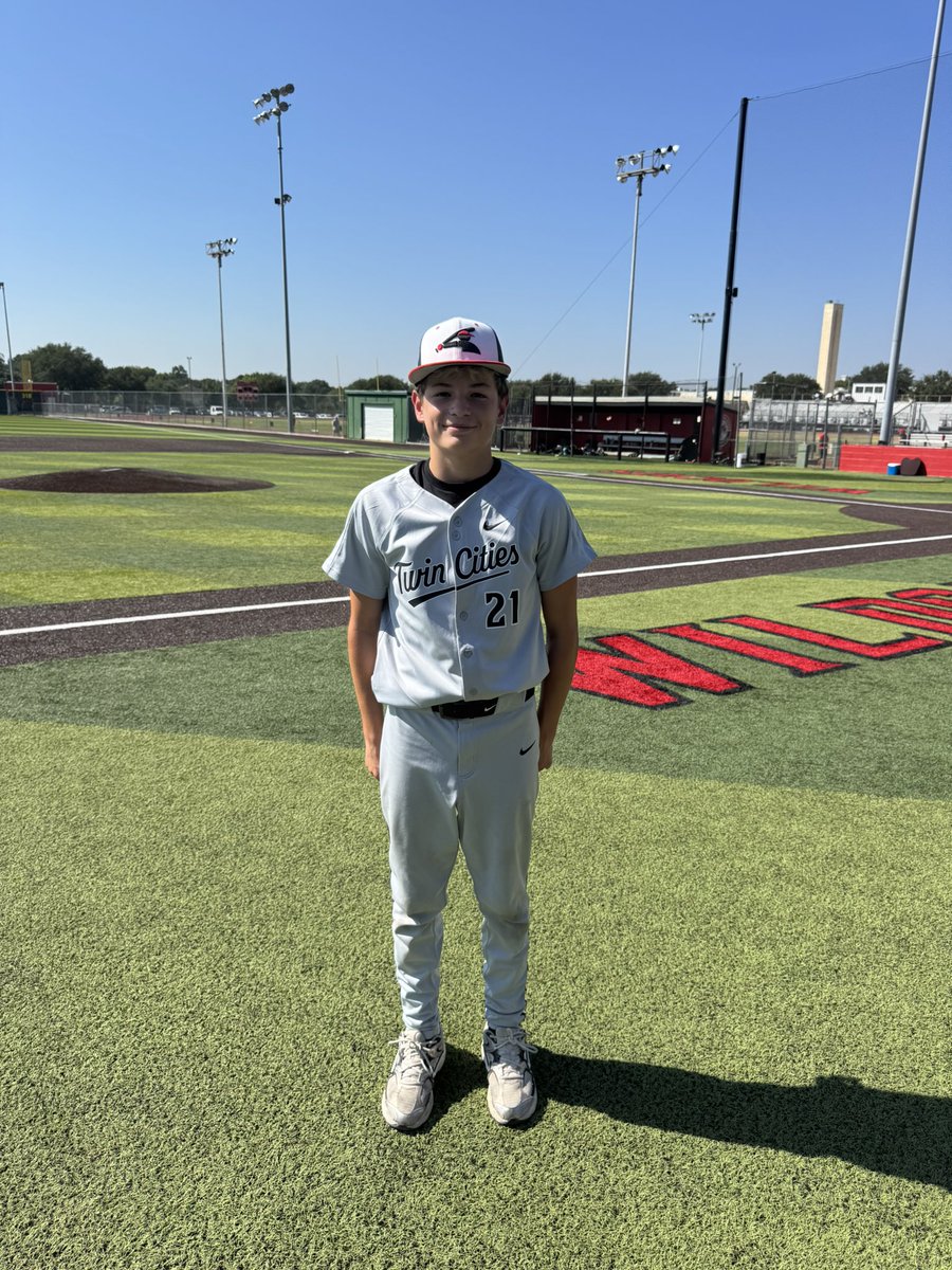 FiveToolTexas's tweet photo. F: @DFWTwins 15U Waxler 8, Redline 15U Woods 5
PoG: Henry Beeby 3IP, 6K, 0 ER
Hitter: Landry Tabor 2-3, RBI https://t.co/Kxd1f7OiLu