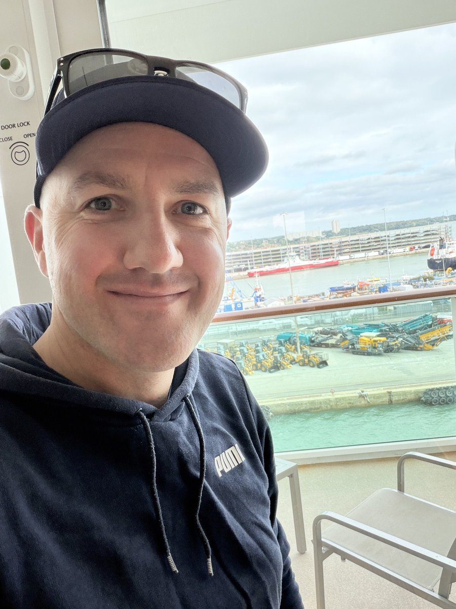 RyanDarla5ton's tweet photo. Sea you later 🛳️🌊 https://t.co/OuFKlKZPuW