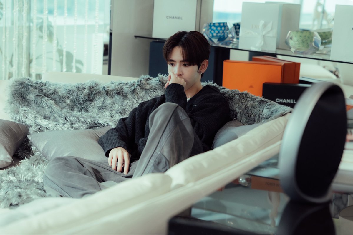 Jamessu_w's tweet photo. ถ้ายูทำให้ไอไม่ได้..เดี๋ยวไอหาวิธีจัดการเอง 🙃

MR FANBOY CHAPTER 3
#MrFanboyEP3 https://t.co/LGhKCVOou3