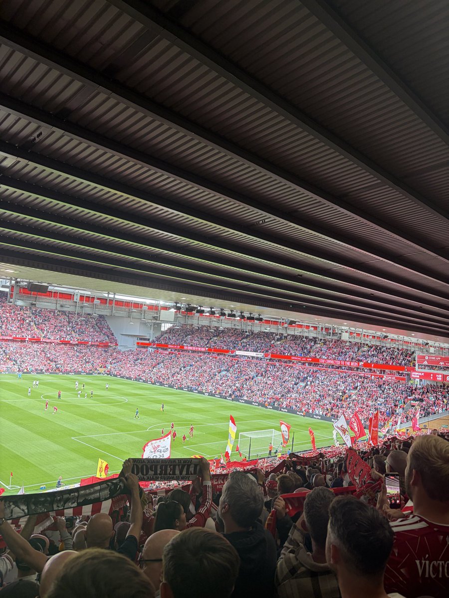 JM97___'s tweet photo. Another terrible way to spend 42 quid https://t.co/iqivO4nS44
