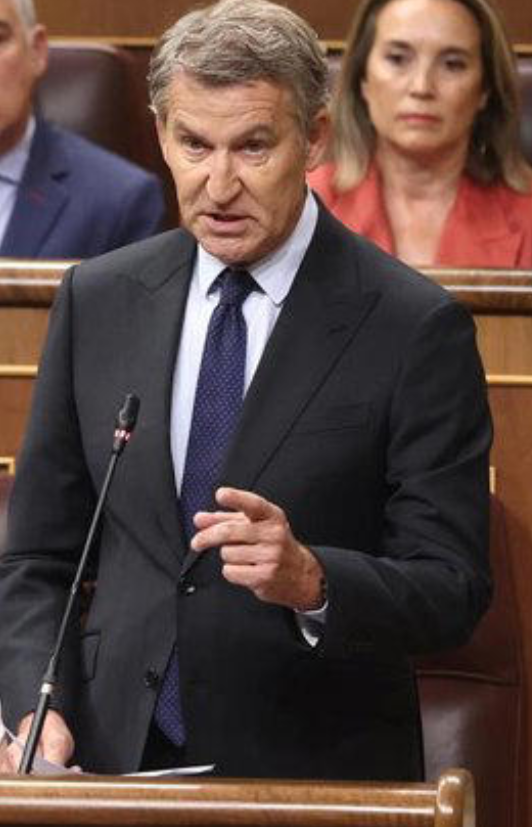 ferna1_diez's tweet photo. Es inaudito que este señor de la foto hable de 'fraude electoral' cuando en Galicia le votaban los muertos

👇 https://t.co/1aVYU5Uo8S