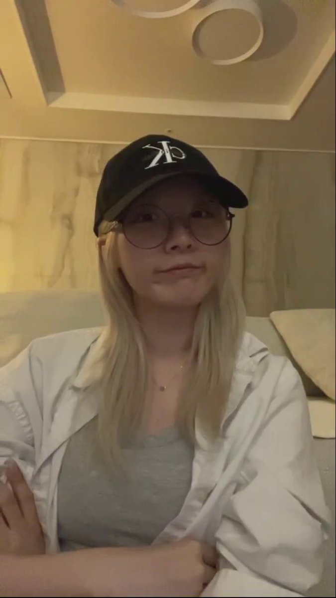 haseulface's tweet photo. https://t.co/XyTrEOGKI1