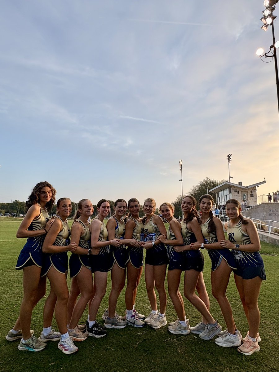 RSA_Athletics's tweet photo. What a way to open the XC season!🔥
Knights showed up to compete &amp; run with JOY! 
🥇 VG – 2nd
🥇 JVB – 2nd
💪 VB – 6th
Huge shoutout to every parent and student who came out to support the team. The energy was unreal 🙌
Let’s keep this momentum rolling! #KnightsXC #RunWithJoy https://t.co/F1gcjeO3CZ