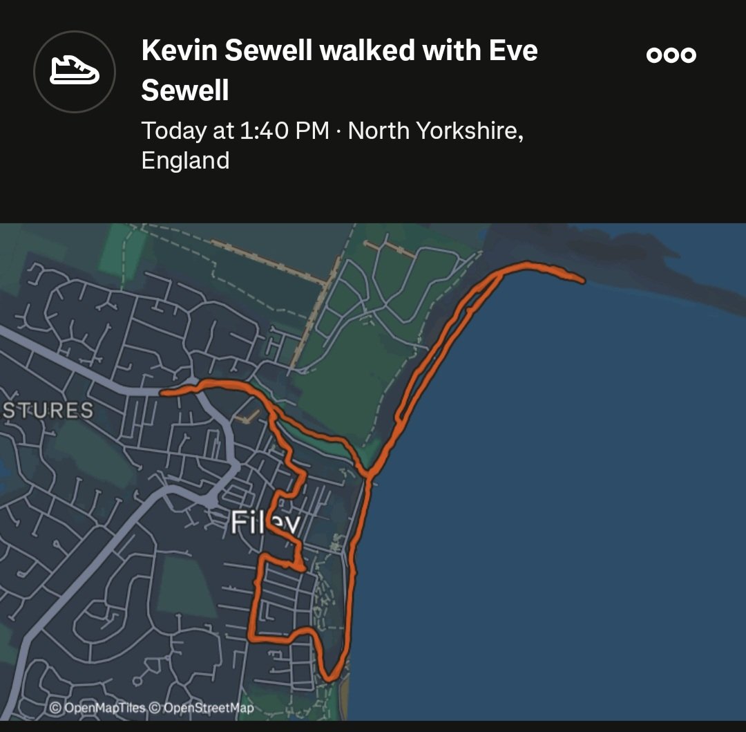 KevinSewell19's tweet photo. Finding @Filey_UK pleasant as usual for a walk &amp; coffee...definitely a bit of a continental theme today. https://t.co/k4IvappTe3