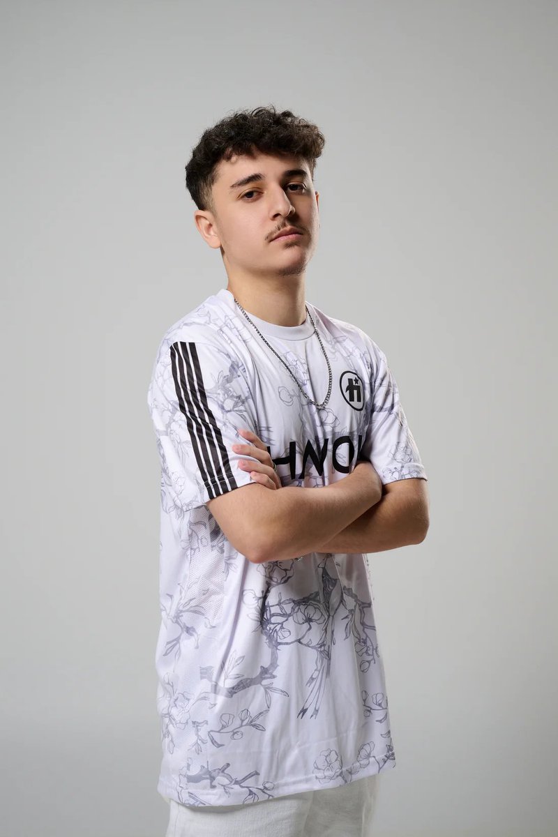 kxrr0's tweet photo. Snayzy 🇫🇷 officially retires from Fortnite Competitive

15x Grand Finals
4th CH2 S5 Grand Finals
5th CH2 S3 Grand Finals
7th CH2 S6 Grand Finals
7th CH4 S3 Grand Finals
27th Globals 2023
88th World Cup Solo
20th Avg Grands Placement
$300,000+ earned