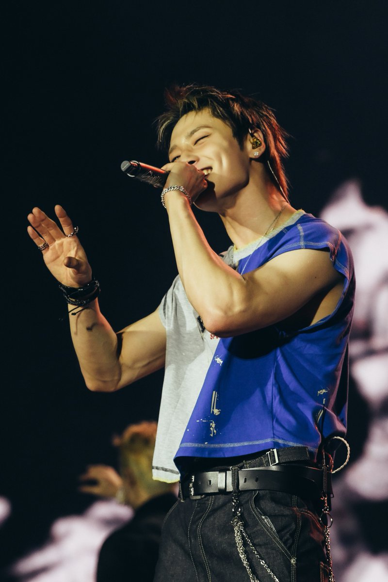 multishow's tweet photo. jeongin!!! nosso maknae tava BRILHANDO no rock in rio ✨

#StrayKidsNoMultishow #RockinRioNoMultishow https://t.co/3r3dnkiPEn