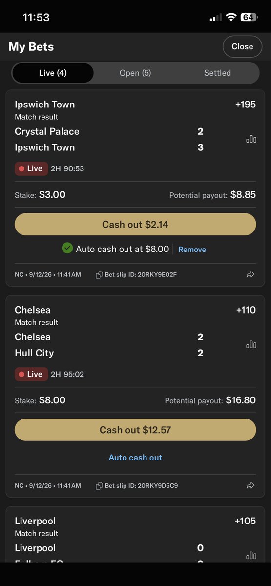 MikeAda22201936's tweet photo. MGMBet so buggy and offering wrong cash out amounts. Can you guess whats wrong with the numbers? https://t.co/QsfpJtpent