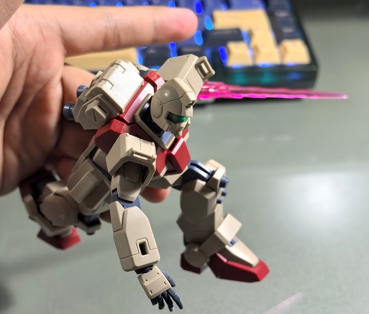 Figmagr's tweet photo. Poses https://t.co/OLpyLFiBxa