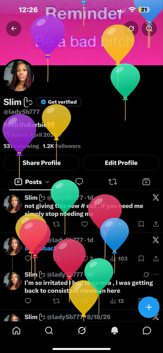 sbmami_'s tweet photo. It’s balloons on my pagee , happy fckn birthday to me🥹 https://t.co/vCkfukK9ru