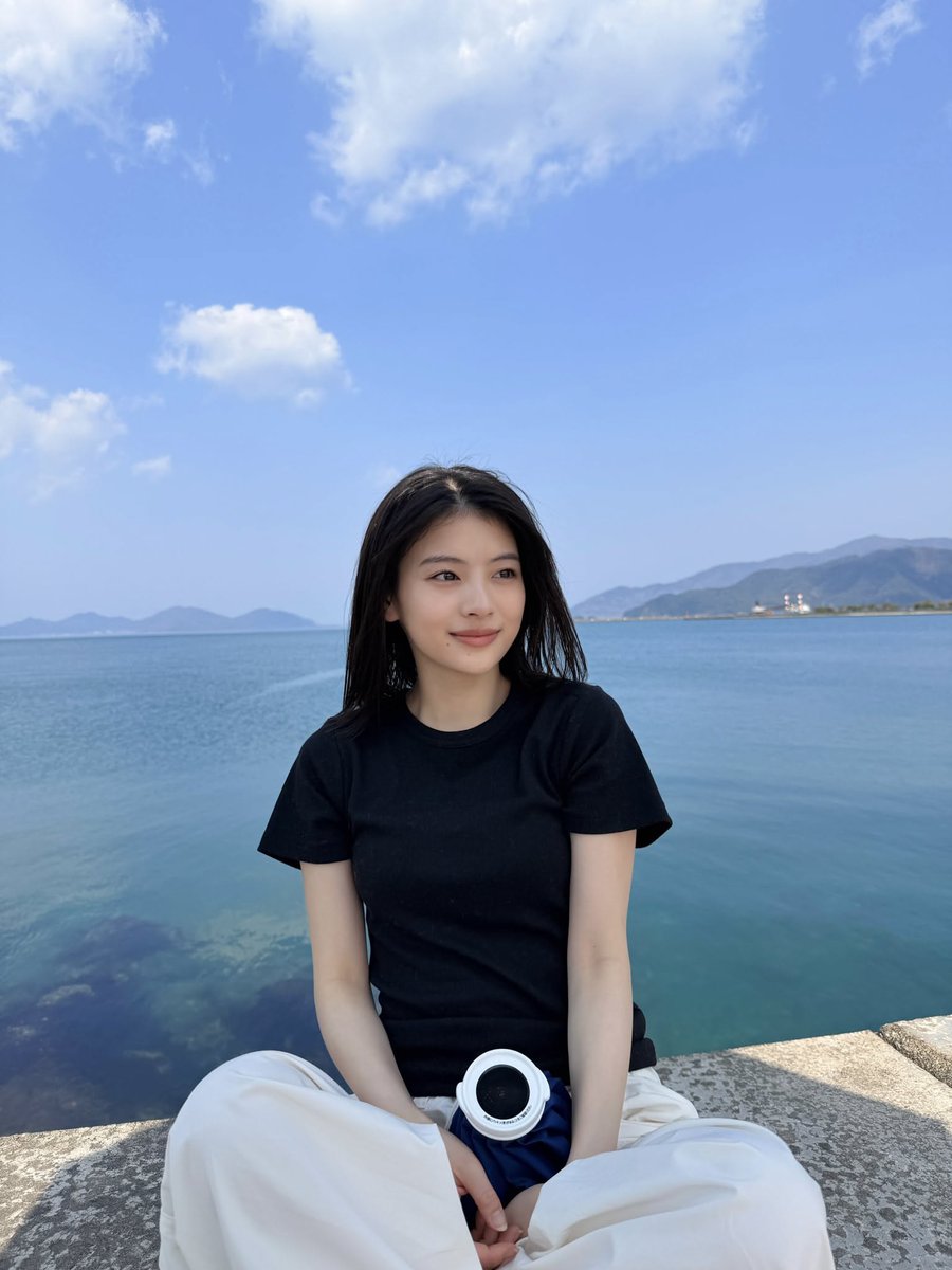 chuckvance489's tweet photo. 出口夏希ちゃん、この短めのボブヘアにすると顔立ちの素朴なよさが際立って見とれてしまう。 https://t.co/Qo8qIH2QyV