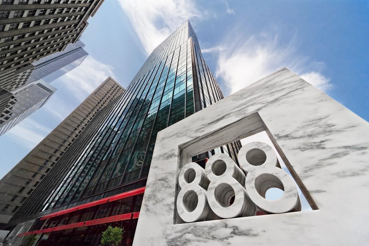 SmithJulie25324's tweet photo. @RavenGrace0613 2018–2024 Marshall Wace directs its multi-billion dollar transatlantic energy &amp; data tracking operations right from this skyscraper. 
Marshall pours millions into GB News and The Spectator, while Farmer builds the backend Patmos Hosting data-capture pipeline to harvest user files https://t.co/gkJNzjVatA